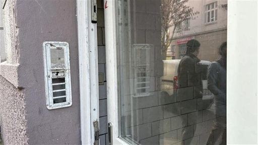 Hauseingang bei Kontrollaktion im Ruhrgebiet