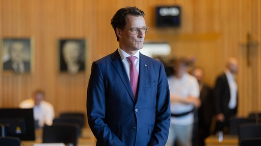 Hendrik Wüst beim PUA Brückendesaster