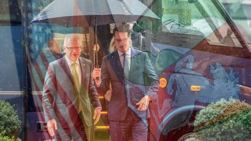 NRW-Ministerpräsident Hendrik Wüst mit Gouverneur von Minnesota Tim Walz