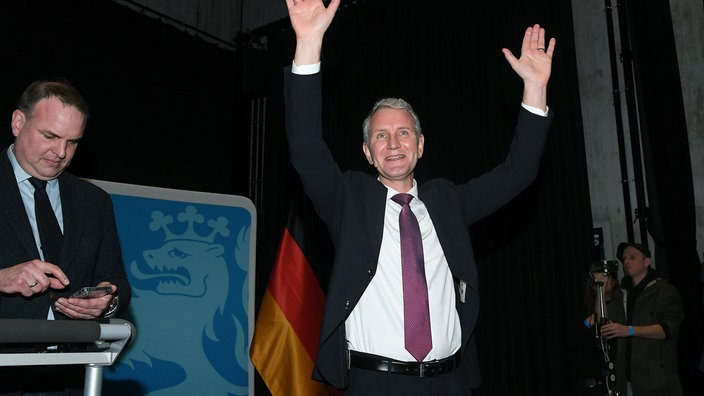 AfD-Kreisverband Düsseldorf am 23.02.2026 im Kulturhaus-Süd in Duesseldorf Bjoern Hoecke wird begrüsst 