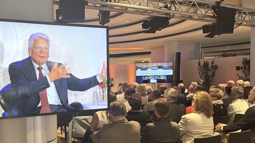 "Parlamentsgespräch" mit Joachim Gauck im Düsseldorfer Landtag