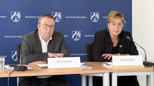 Krischer und Neubaur stellen Kreislaufwirtschaftskonzept vor