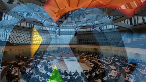 Blick in den Plenarsaal des Landtags von NRW überlagert von einem Google-Logo und einem Meta-Logo