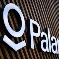 Palantir Logo