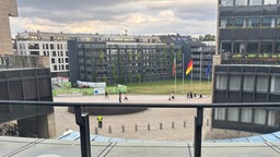 Blick auf das alte Parkhaus gegenüber des Landtags von Nordrhein-Westfalen