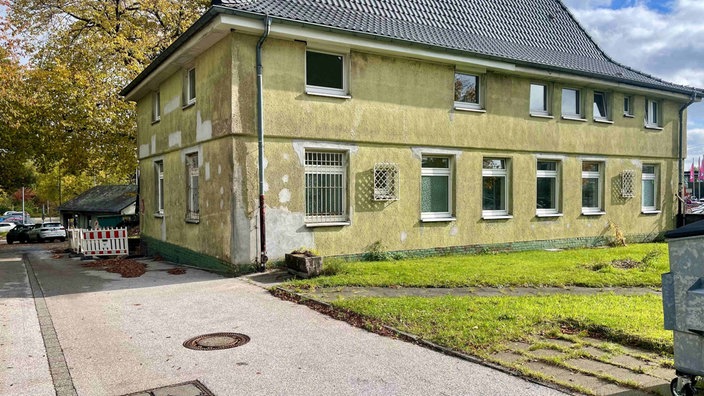 Kaputtes Polizeigebäude an der Müngstener Straße in Wuppertal