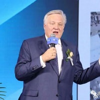 Wolfgang Spelthahn (CDU) bei einer Konferenz des Kreis Düren 2023 in China