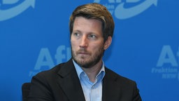 Martin Vincentz, Vorsitzender der AfD-Fraktion, bei einer Pressekonferenz im NRW-Landtag am 7. Oktober 2025