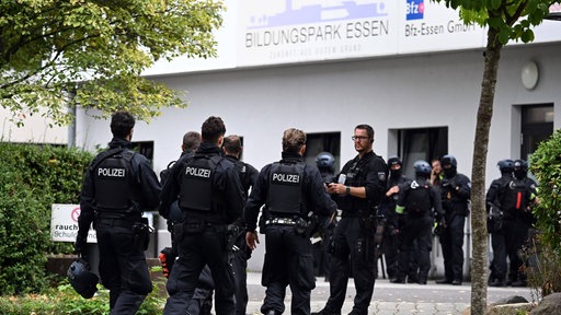 Polizeieinsatz an Berufskolleg in Essen 