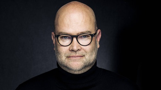 Portrait Prof. Dr. Oliver Lembcke