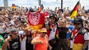  Deutsche Fans vor dem Spiel Deutschland vs Elfenbeinküste