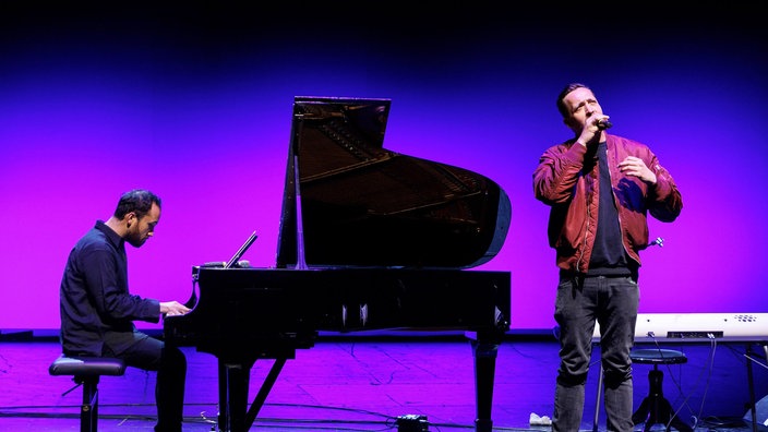 Danger Dan und Igor Levit gemeinsam auf der Bühne