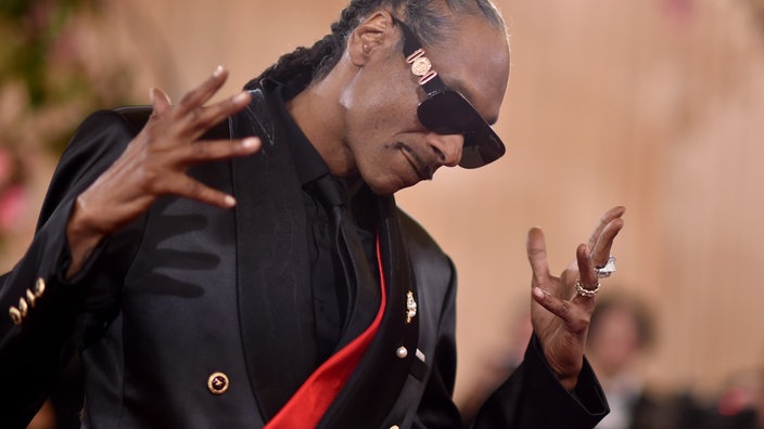 Snoop Dogg bald in Horror-Film zu sehen. Hier bei den Golden Globes 2026