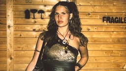 ThinkMaBelle DJ aus Düsseldorf und Mitbegründerin der Event-Reihe Batida Bruta. 