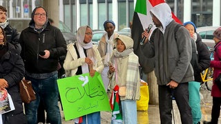Sudan zwischen Feuer und Exil, Frauen im Zentrum des Sturms