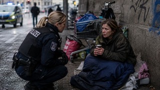 Wem gehört die Stadt? Obdachlosigkeit und Betteln: Zwischen Not und Ausgrenzung.