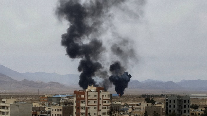 Die Vereinigten Staaten und Israel starteten einen groß angelegten koordinierten Angriff auf iranische Ziele.