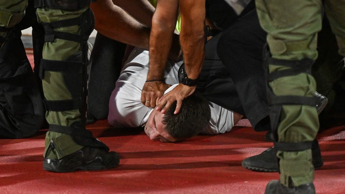 Što policija smije a što ne na demonstracijama?