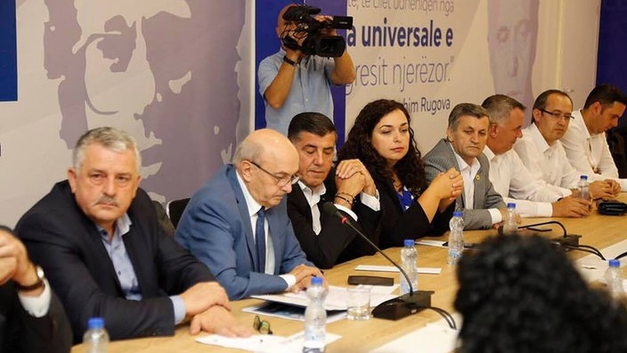 Vjosa Osmani na sastanku Demokratskog saveza Kosova, 27.08.2019