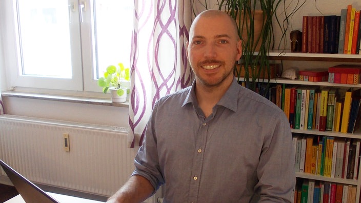 Mattia Garau, Psychologe in Bonn