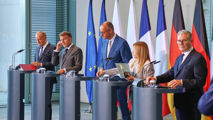 Friedrich Merz i Donald Tusk na konferencji na rzecz odbudowy Ukrainy w Gdańsku