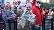 Das WDR 2 Weihnachtswunder am Dienstag (16.12.2025) - Besucherin mit Spende
