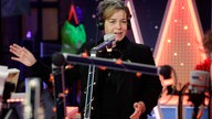 Das WDR 2 Weihnachtswunder am Montag (15.12.2025) - Mona Neubaur (Bündnis 90/Die Grünen), stellvertretende NRW-Ministerpräsidentin, zu Gast im Glashaus