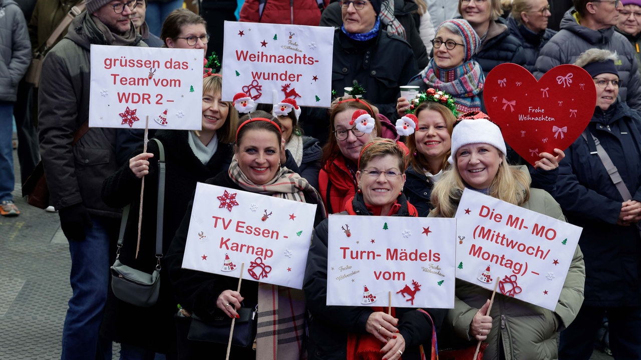 Das WDR 2 Weihnachtswunder am Sonntag (14.12.2025) - der TV Essen-Karnap zu Besuch auf dem Burgplatz