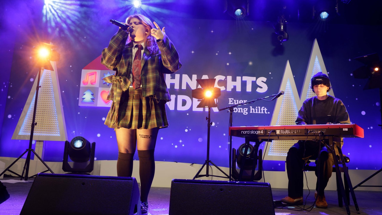 Das WDR 2 Weihnachtswunder am Sonntag (14.12.2025) - Loi zu Gast im Glashaus