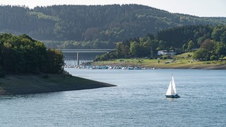 Segelboot auf dem Biggesee