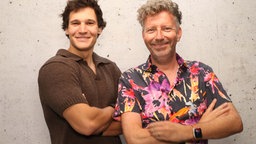 Wincent Weiss mit WDR 2 Moderator Thorsten Schorn