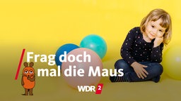 Mädchen im Schneidersitz