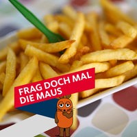 Pommes Frites sind in einer Schale in einem Imbiss in Wattenscheid zu sehen (Archivfoto vom 06.04.2018)