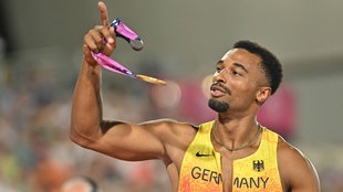 Leo Neugebauer mit seiner Goldmedaille