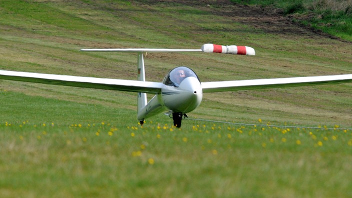 Segelflugzeug am Boden