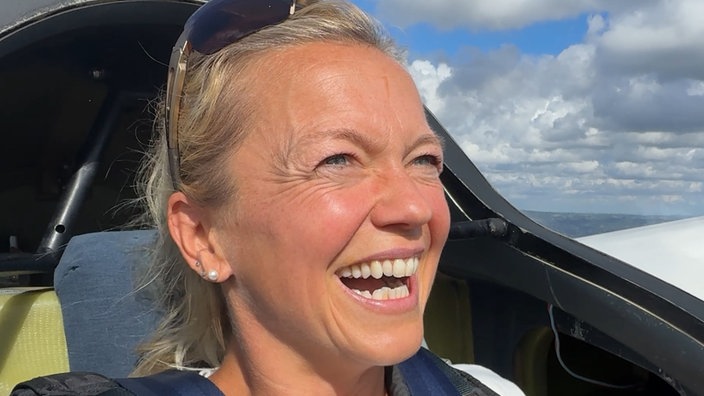WDR 2 Reporterin Anita Horn beim Mitflug