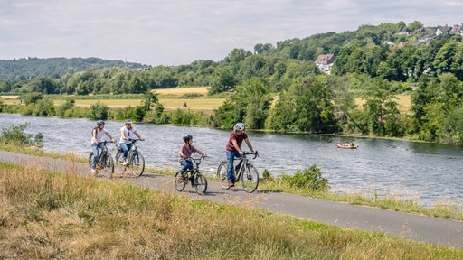 Sommerferien im Ruhrgebiet: Ruhrtalradweg bei Hattingen