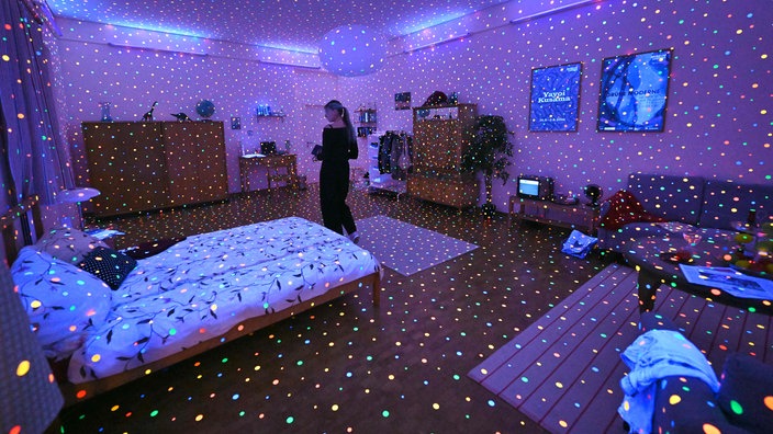 Ausstellung im Museum Ludwig - Yayoi Kusama: Installtion "I'm Here, but Nothing" 