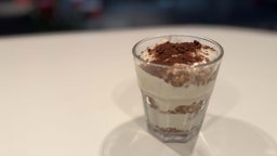 Tiramisu-Overnight-Oats in einem Glas