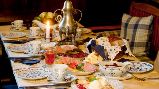 Bergische Kaffeetafel im Restaurant Dröppelminna am 26.03.2016 i, Bergisch-Gladbach, Ortsteil Herrenstrunden.