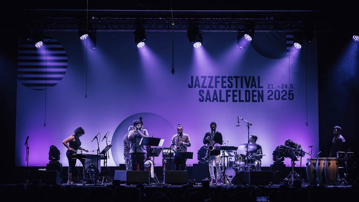 Patricia Brennan auf der Bühne beim Jazzfestvial Saalfelden 2025