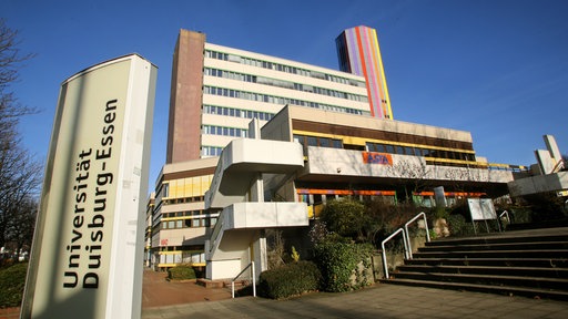 Universität Duisburg-Essen, Außenfassade.
