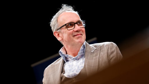 Autorenbild von Volker Kutscher.