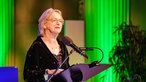 Aufnahme von der Gala des Klassik Forums im Kölner Funkhaus: Elke Heidenreich liest an einem Stehpult.