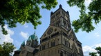 Außenansicht vom Quirinus-Muenster in Neuss.