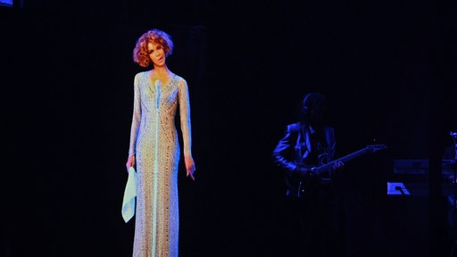 Ein Hologramm von Whitney Houston in Madrid, Spanien (2020)