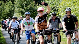 Radler bei der NRW Radtour (Archivbild)