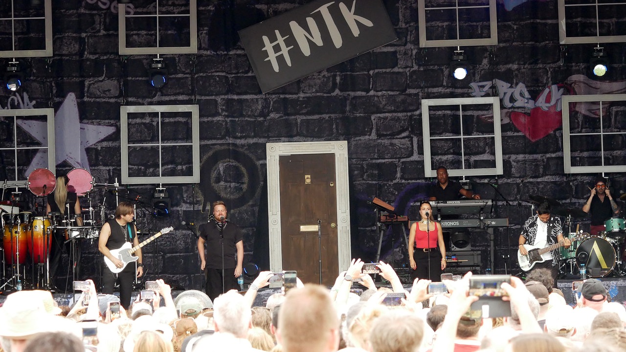 Anastacias Band auf der Bühne
