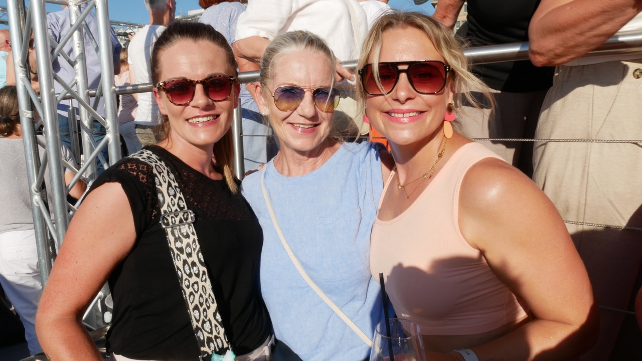 Die Disco 44 auf der MS RheinGalaxy in Düsseldorf