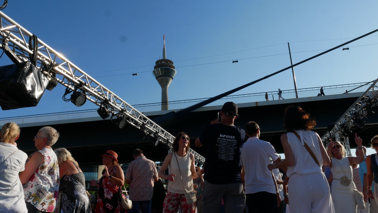 Die Disco 44 auf der MS RheinGalaxy in Düsseldorf